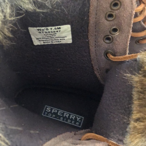 Sperry, saltwater rain boots with fur, size 7.5 womens, brown, never worn. - Picture 3 of 5